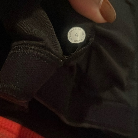 Lululemon Women's Black top - Picture 5 of 7